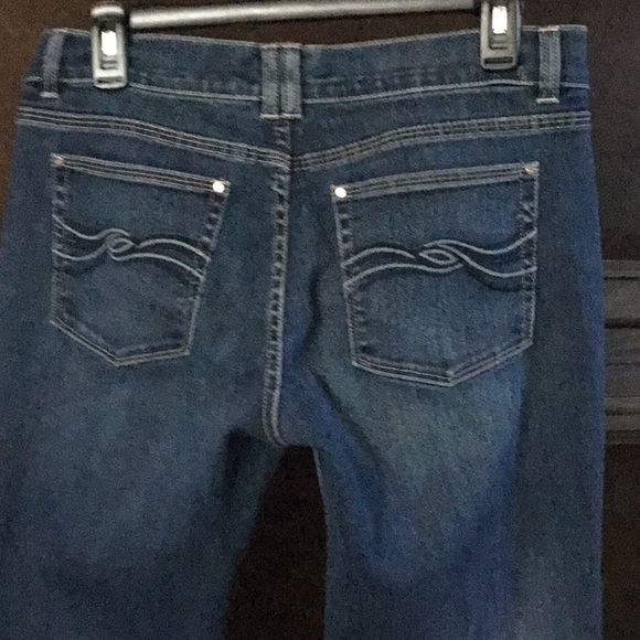 Jeans - Picture 3 of 3